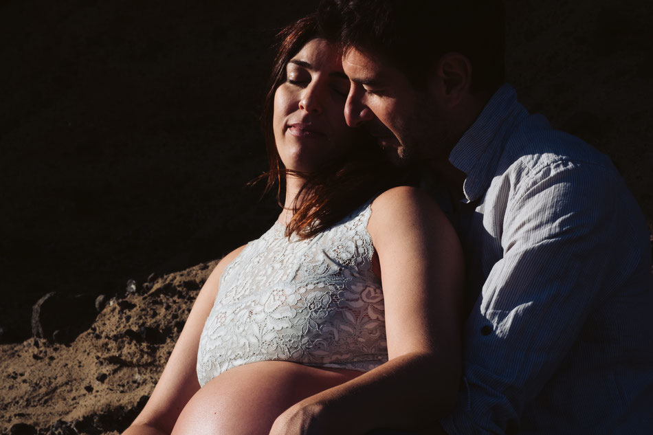 Sesión de embarazo en la playa, sesión de embarazo en Tenerife, fotógrafo de embarazo Tenerife