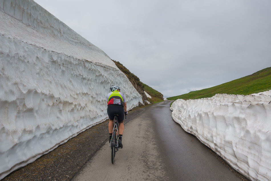 Die letzten Meter hoch zum Pragelpass