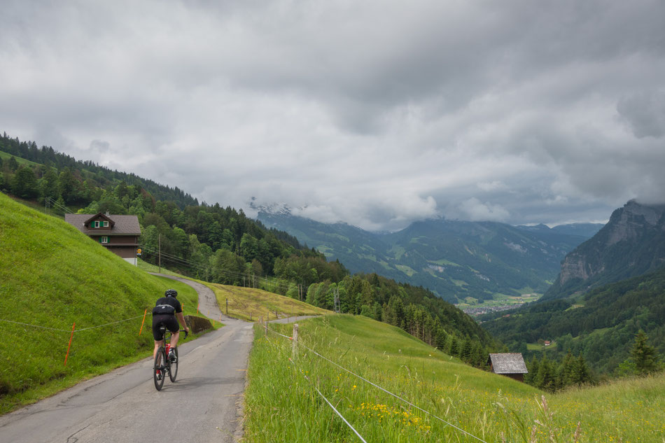 Abfahrt vom Pragelpass