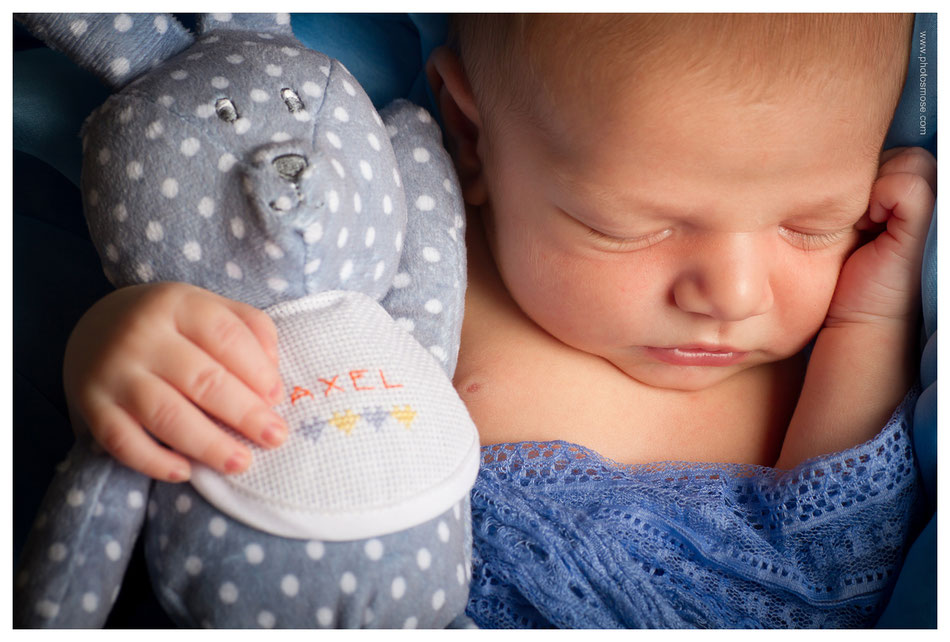 Photo de bébé avec peluche Phot'Osmose