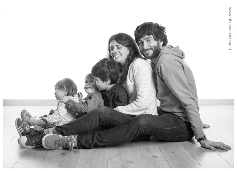 Photos de famille en noir et blanc chez Phot'Osmose - Moulins