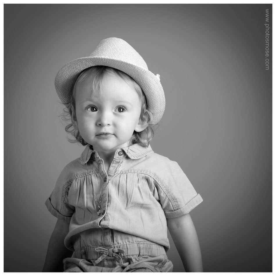 Photos d'enfant noir et blanc chez Phot'Osmose - Moulins