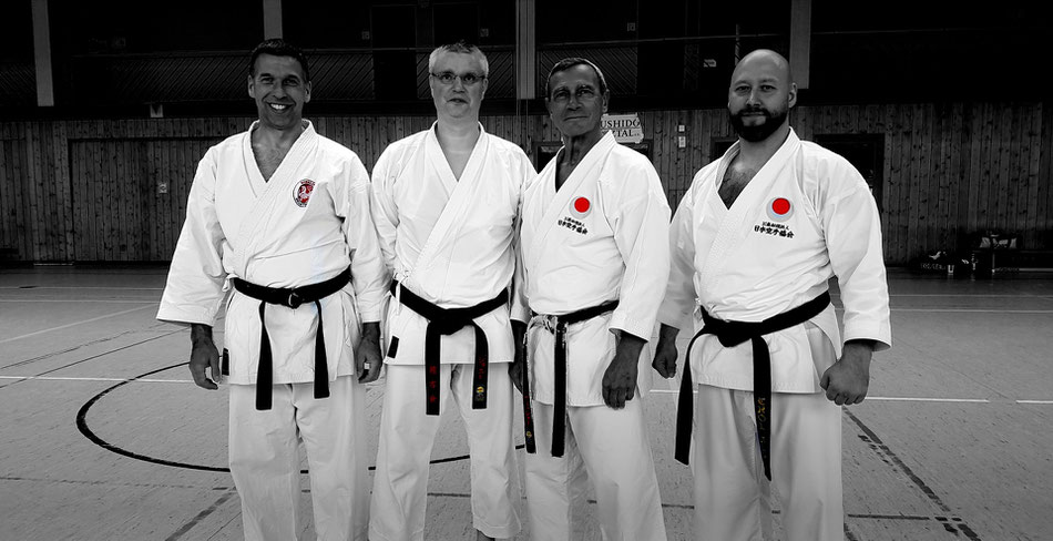 f.l.t.r.: Gerd Thielmann (1. Vorsitzender des Bushido Selztal e.V.), Johnny Durant (Übersetzer), Sensei Jean-Pierre Fischer, Erol Alp