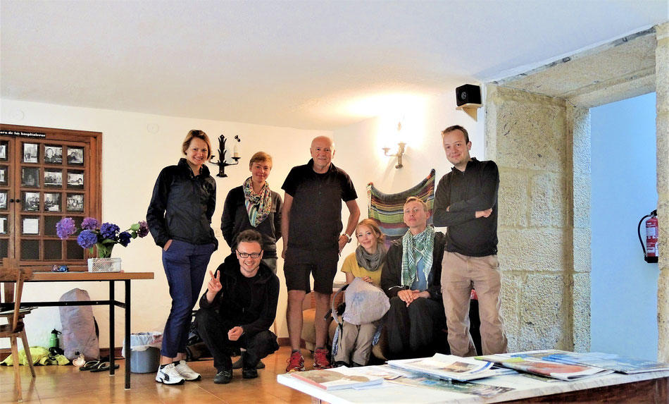 Pilger aus Polen, USA und Deutschland in Kloster Herbon.