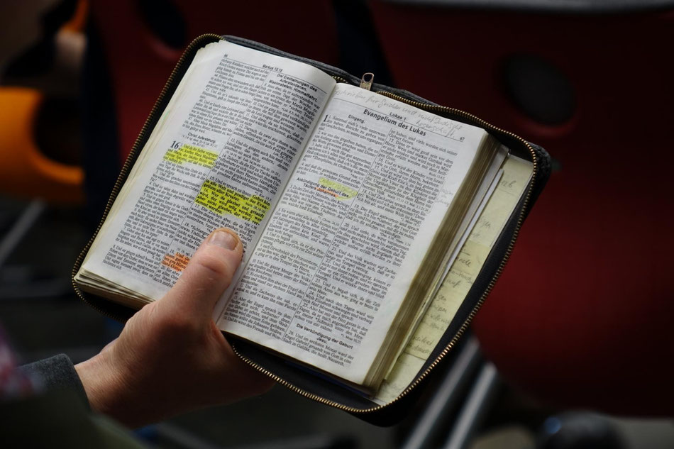 Die offene Bibel | Das lebendige, wahre Wort Gottes | Foto: T@E