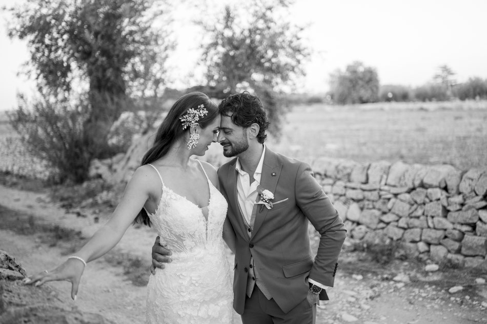 luxury-bride-and-groom-in-ragusa-sicily-roxana-wedding-planner