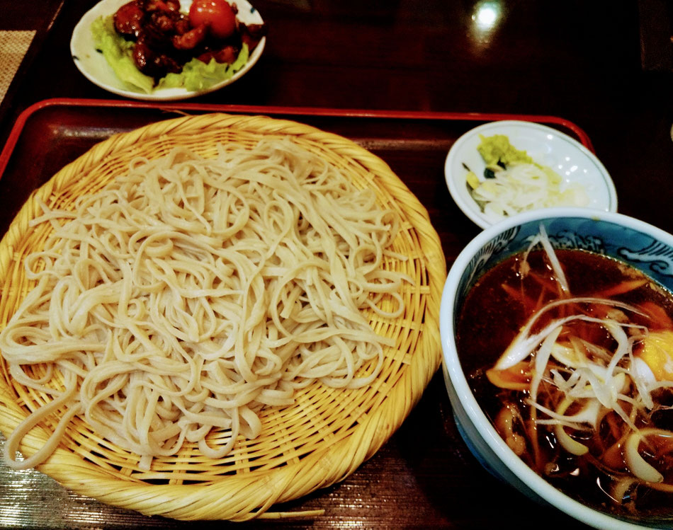 奥藤本店　鶏モツ煮