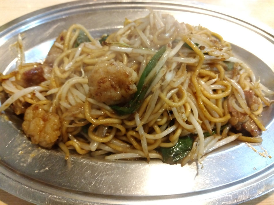 御縁　ホルモン焼きそば
