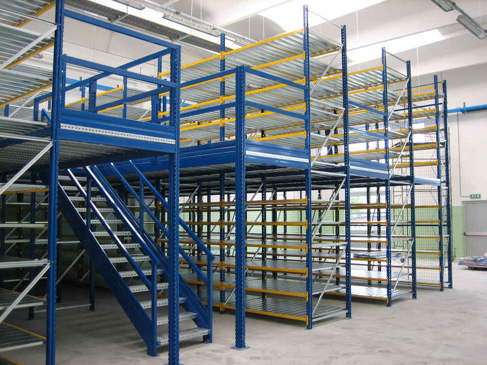 Scaffalature usate novara progettazione e realizzazione Soppalco in ferro usato
