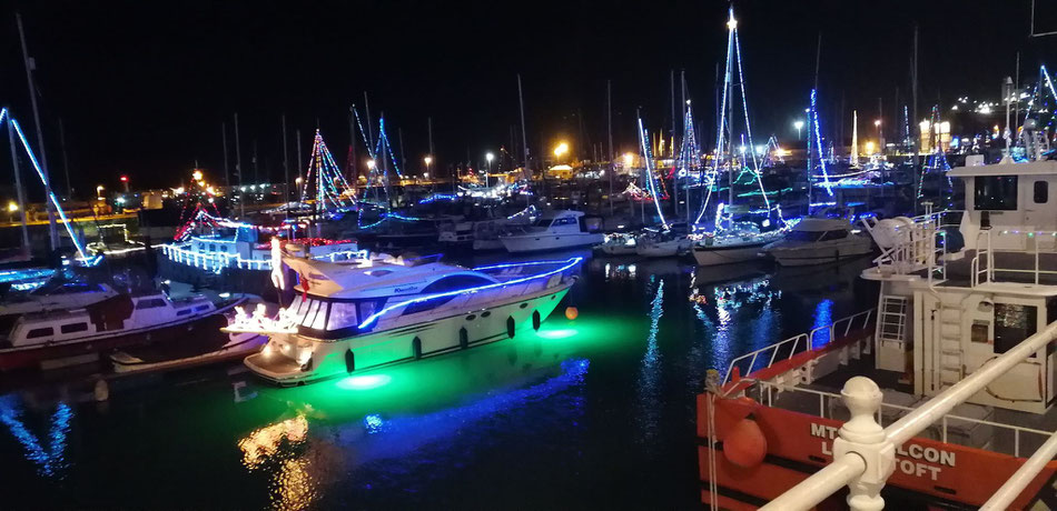 The illuminations spread across the whole harbour. Photo: JDS