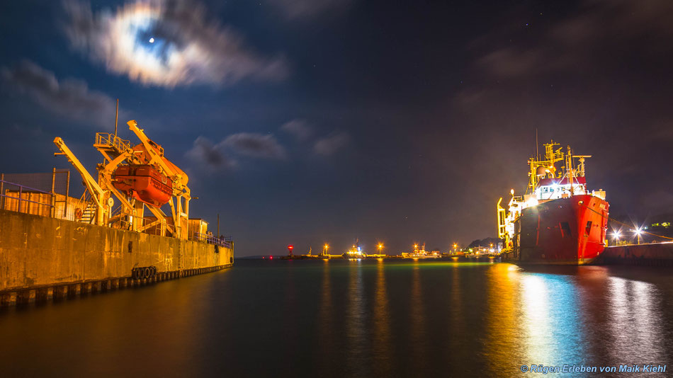 Hafen Sassnitz im Mondschein 