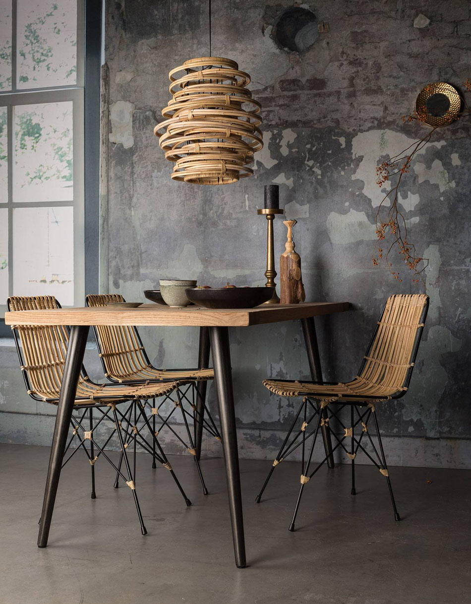 Danaé Balland décoration blog rotin suspension chaise Kubu 3 suisses