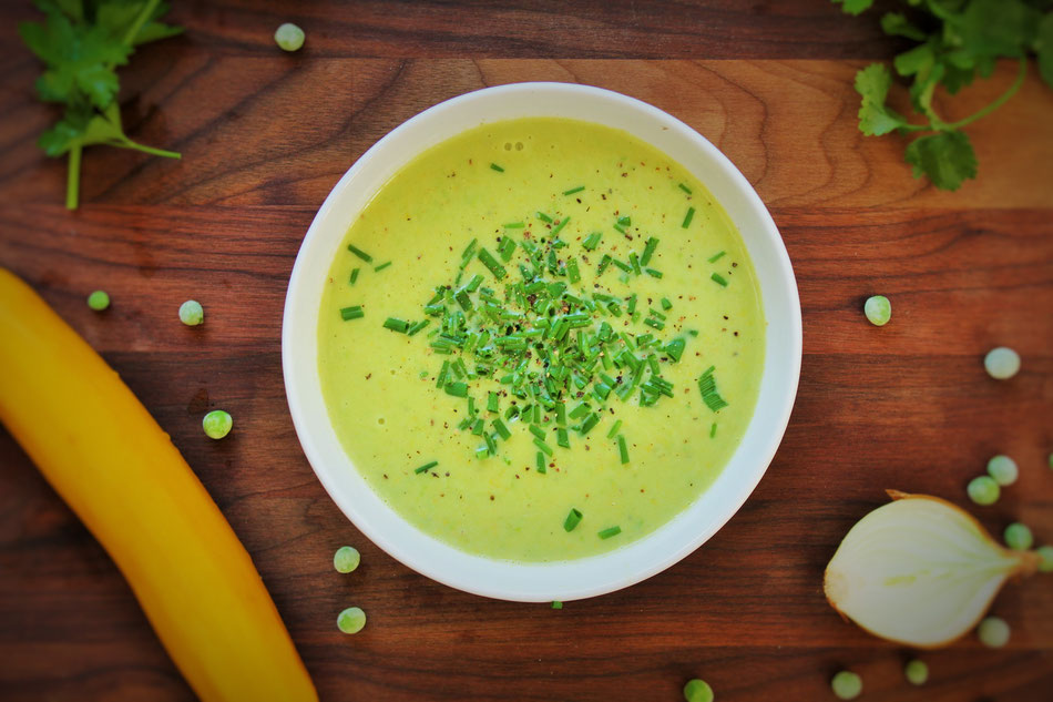 Cremige Zucchini-Erbsensuppe - Veatality - Diätologin Katrin Ebetshuber