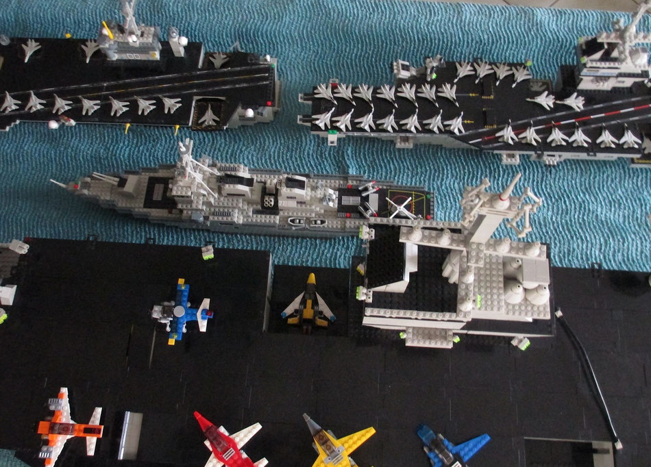 USS Kitty Hawk megabloks probuilder double size lego compatible