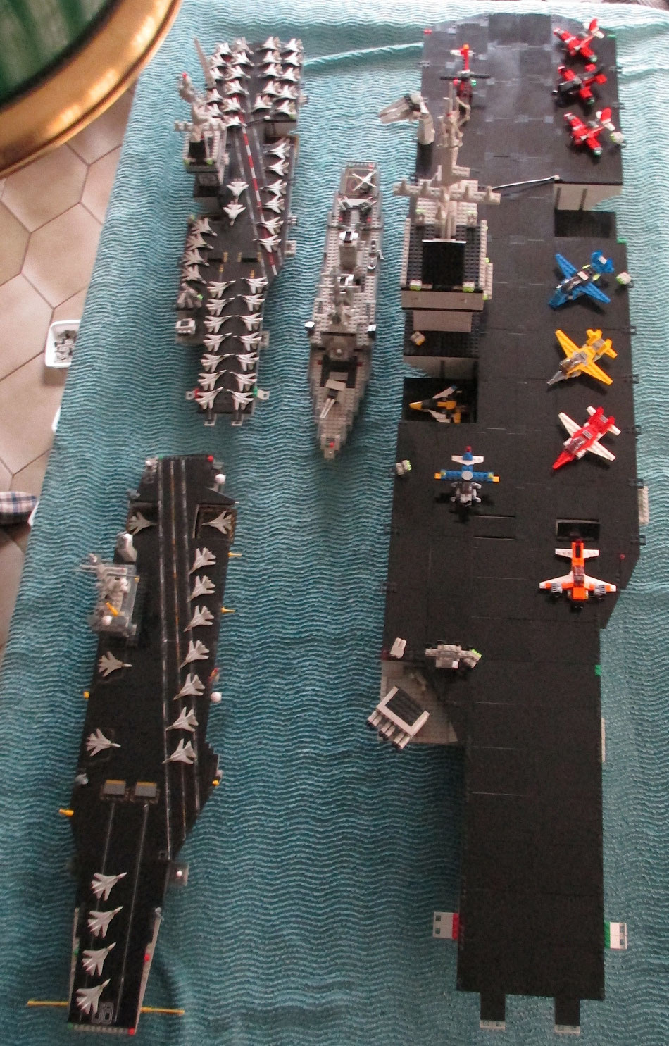 USS Kitty Hawk megabloks probuilder double size lego compatible