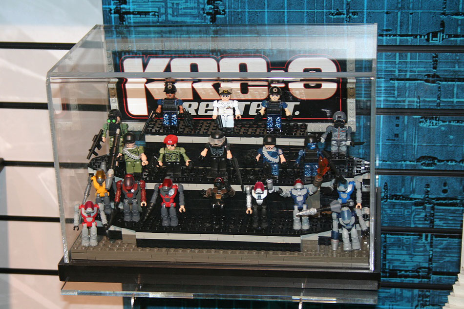 photo from : https://www.parrygamepreserve.com/features/conventions/toyFair2012/hasbro/kreO.php