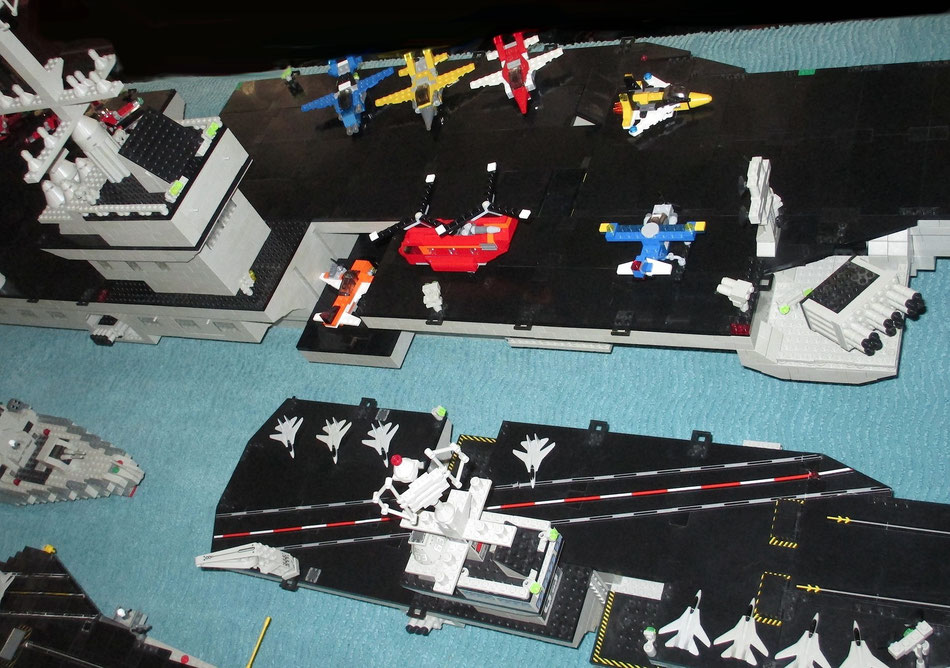 USS Kitty Hawk megabloks probuilder double size lego compatible