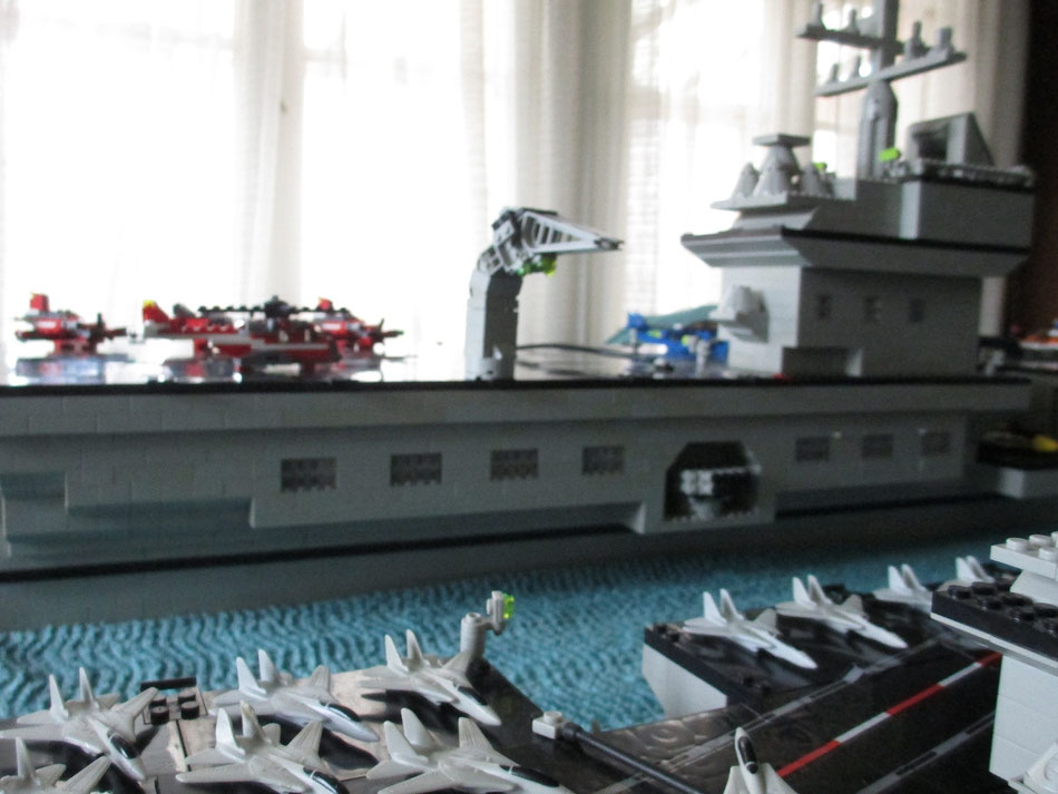 USS Kitty Hawk megabloks probuilder double size lego compatible