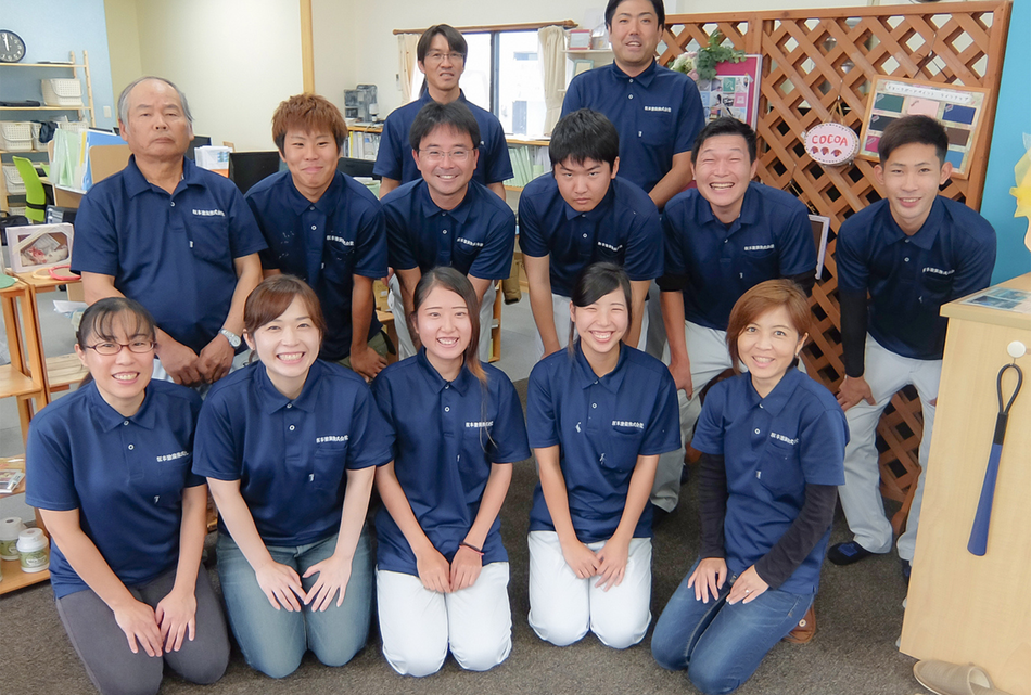 こんにちは!坂本塗装です。坂本塗装スタッフ写真