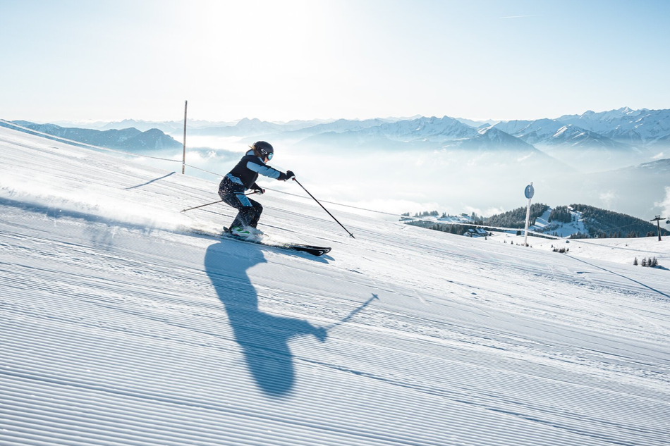 Skigenuss mit Panoramablick auf der Schmittenhöhe in Zell am See.