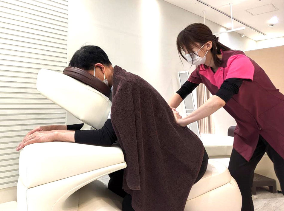 マタニティーマッサージ　妊婦マッサージ