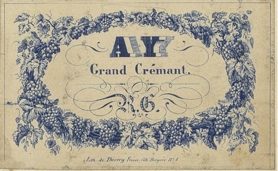 Le mot Crémant désignait dès le XIXe siècle en Champagne un vin demi-mousseux d’une mousse légère ou de petite mousse qui blanchissait délicatement le verre et s’évanouissait rapidement, on disait alors qu’il "crêmait". Grand Crémant, AY.