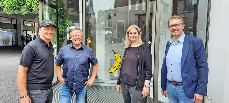 Jetzt hat auch das Städtische Museum Wesel seine Banane - und wir waren live dabei!