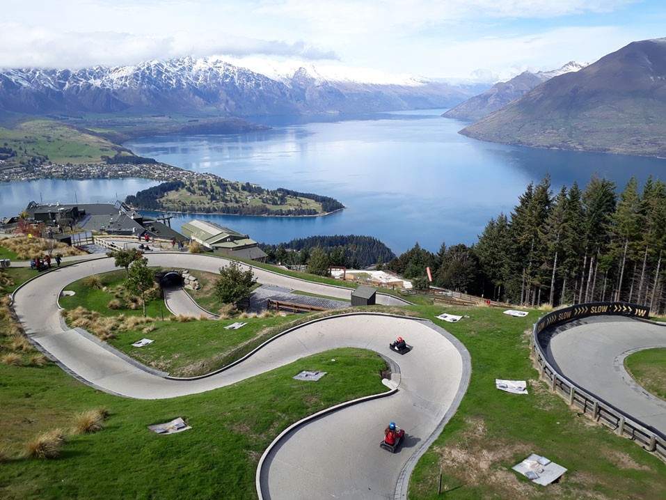 Die Sommerrodelbahn "Luge" - Ablenkung durch Panorama vorprogrammiert
