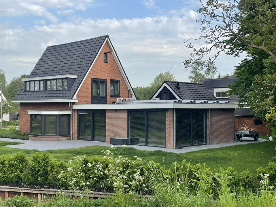 Ontwerp villa met vergunningvrije aanbouw