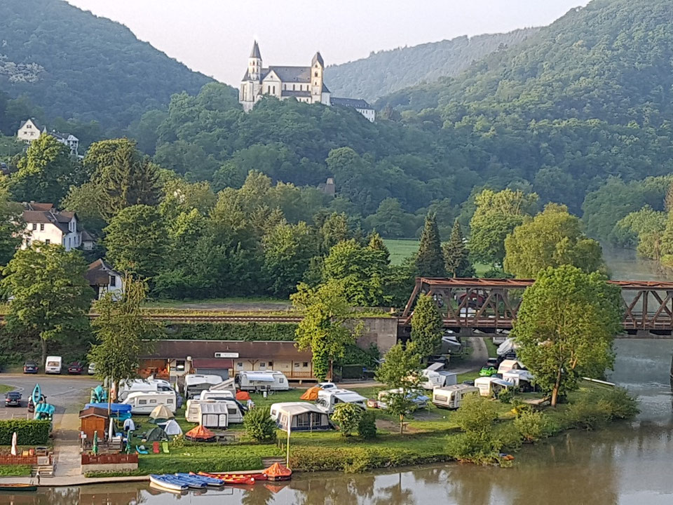 Schnster Campingplatz An Der Lahn