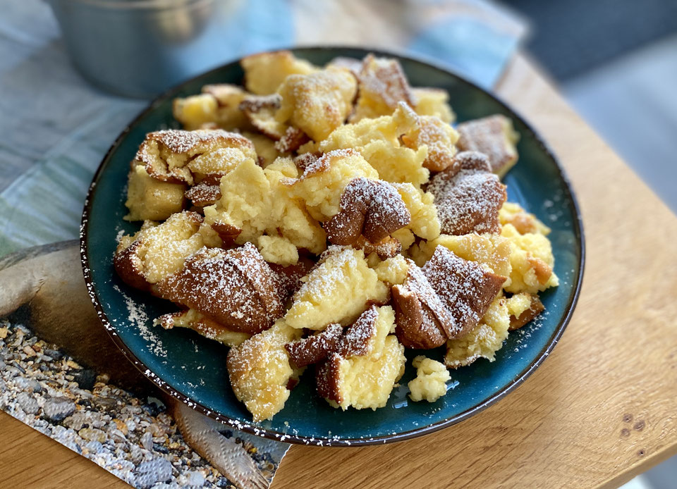 Fluffiger Kaiserschmarrn aus dem Backofen - TheEssigs