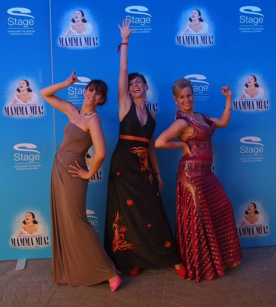 MAMMA MIA Stuttgart 2014 als Tanja - www.patriciahodell.de