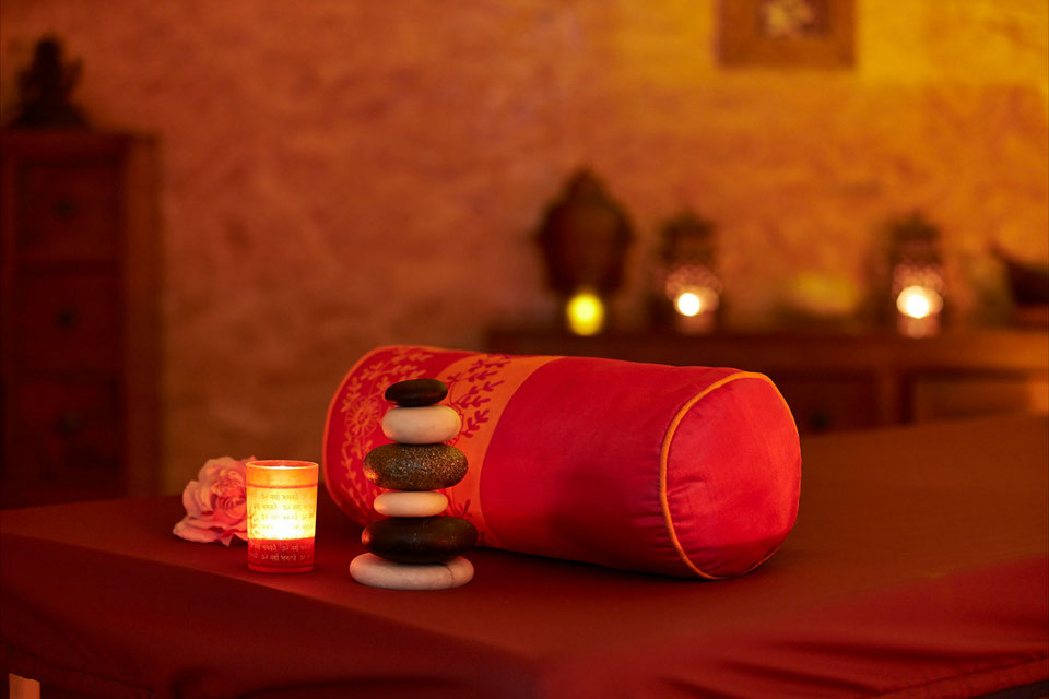 Abhyanga Ganzkörpermassage AMMA AYURVEDA MassagePraxis für