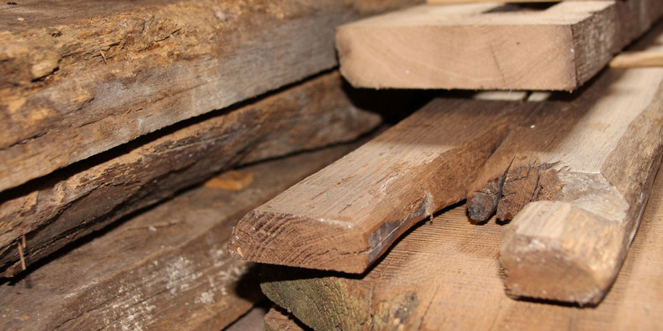 Upcycling Garderobe Vestis - LuxUnica - Shop für einzigartige upcycling