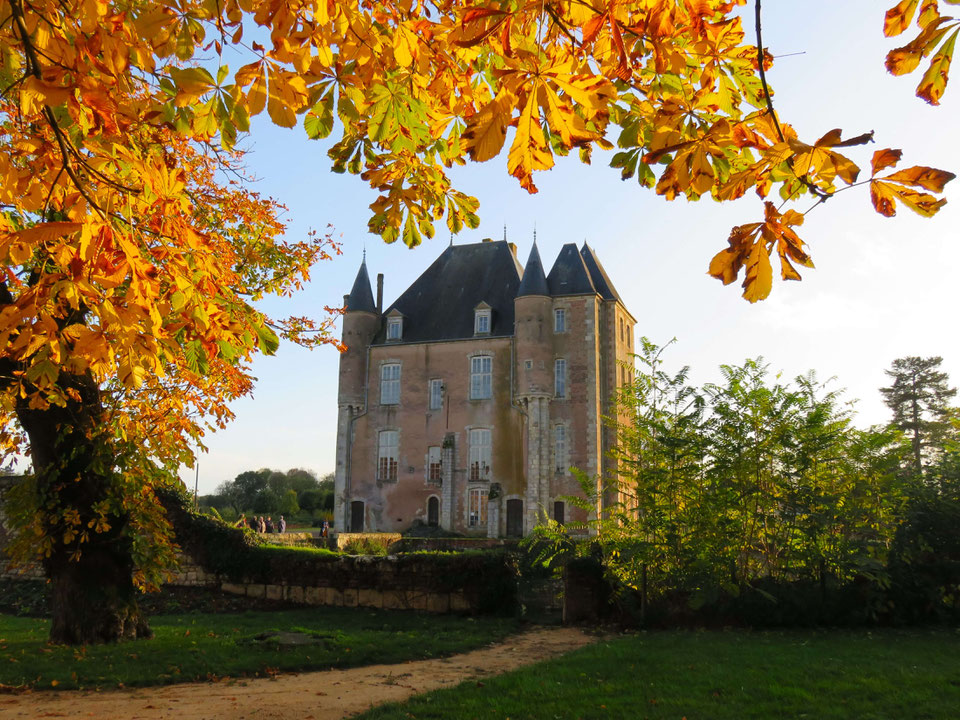 Château du Loiret à Bellegarde