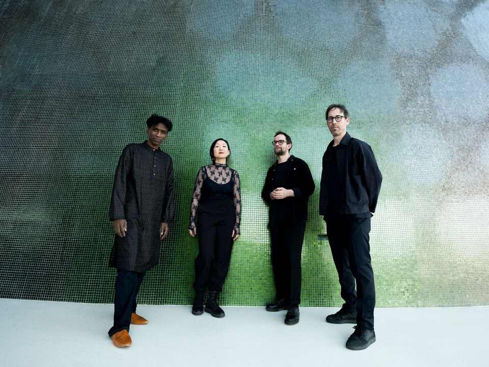 Émile Parisien 4tet – Floating