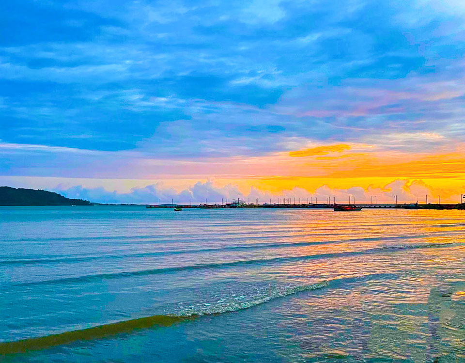 ケップビーチの美しい夕焼け