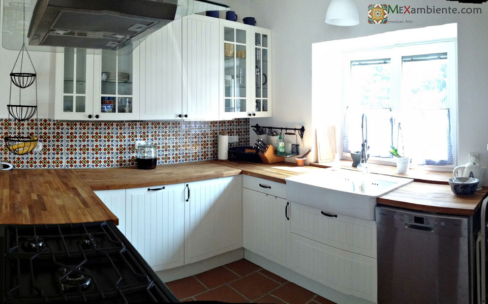 Mexikanische Fliesen als Fliesenspiegel in der Küche - Mexikanische