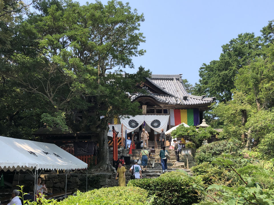 伊崎寺の棹飛び 彦根のあみさんぽ