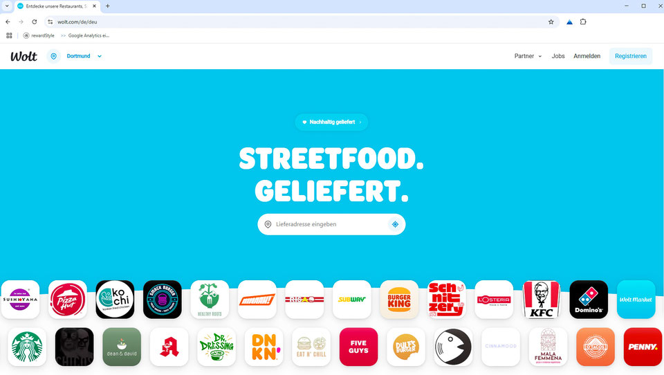 Der Domainname ist für das Brand Marketing enorm wichtig: Er prägt den ersten Eindruck, beeinflusst die Markenwahrnehmung, fördert den Wiedererkennungswert und kann die Suchmaschinenoptimierung positiv beeinflussen | Domainchick Brands