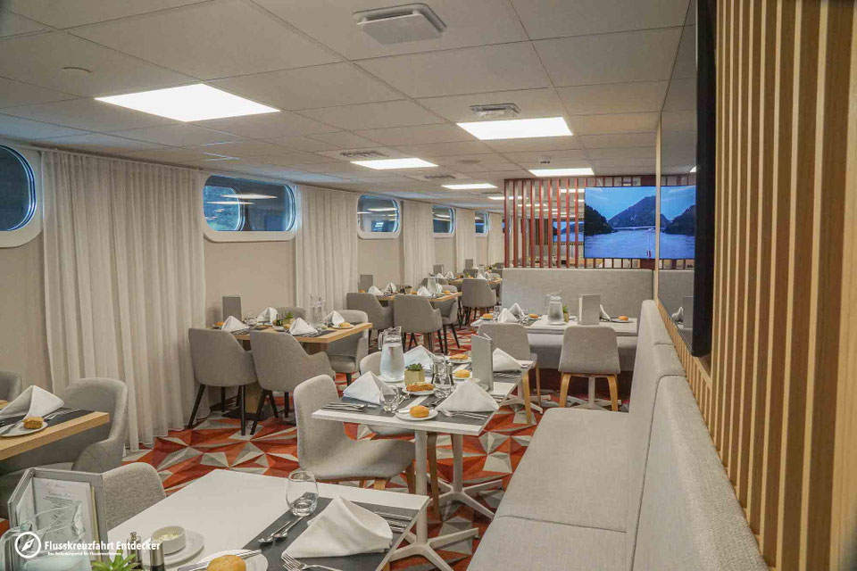 MS ALBERTINA Restaurant