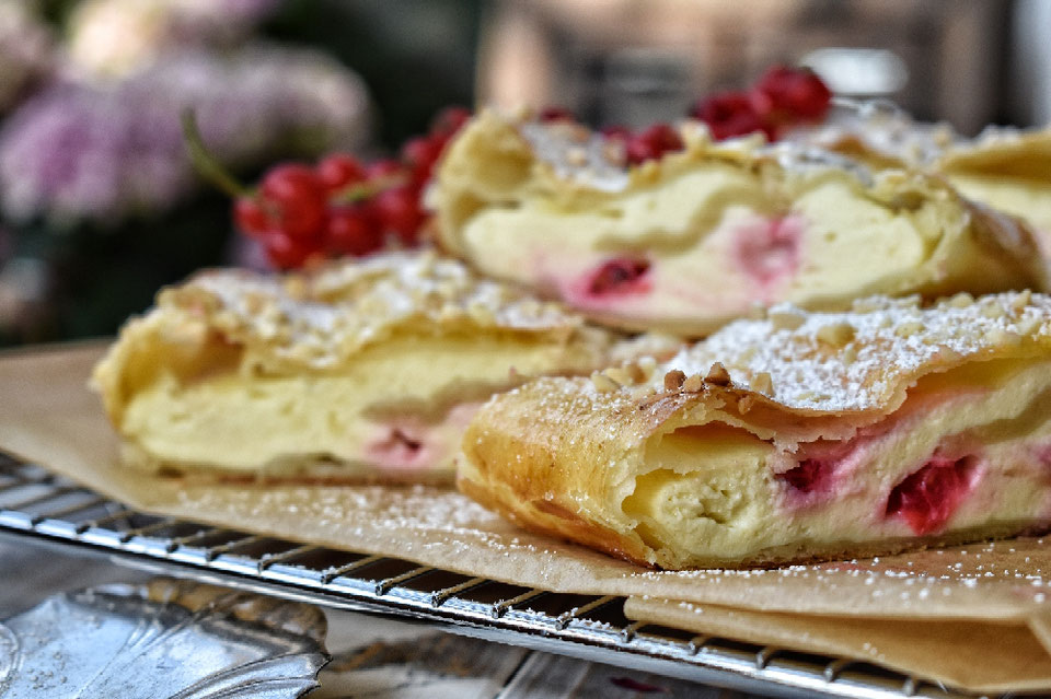 Beeren Quarkschnitten - Gesunde und einfache Gerichte zum nachkochen