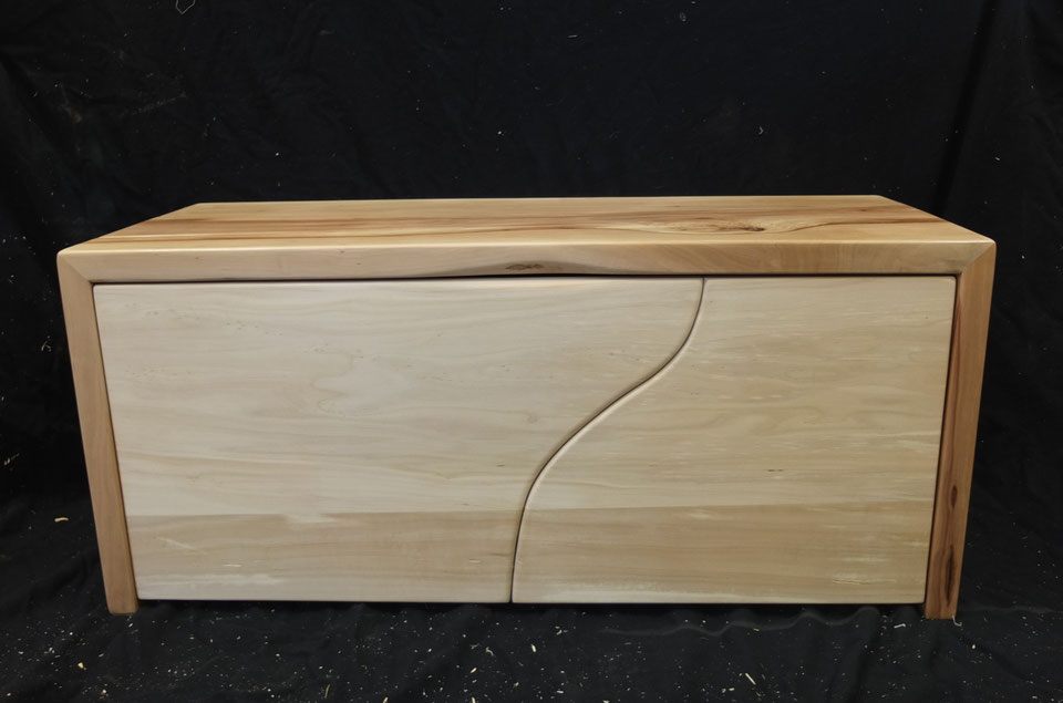 Aktuelles - Wildholzmöbel in natürlicher Eleganz