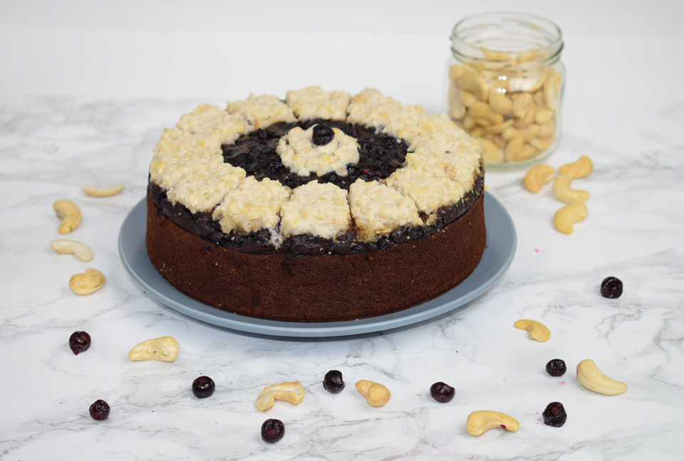 Heidelbeer-Schokoladenkuchen mit Cashewcreme - janesfoodheavens Webseite!