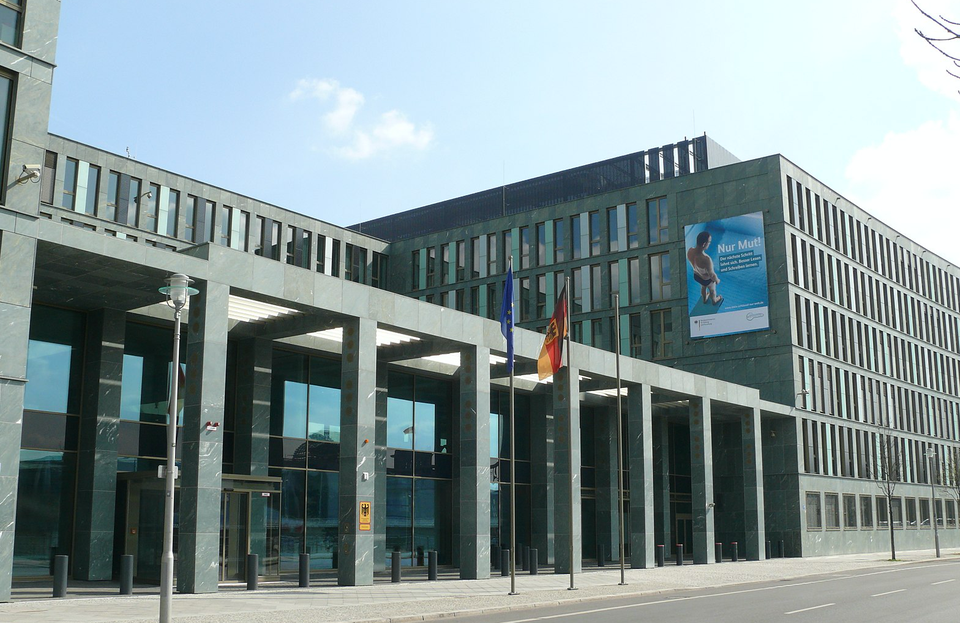 BAföG-Reform: BMBF plant 2024 nur mit 62 Millionen Euro Mehrausgaben ...