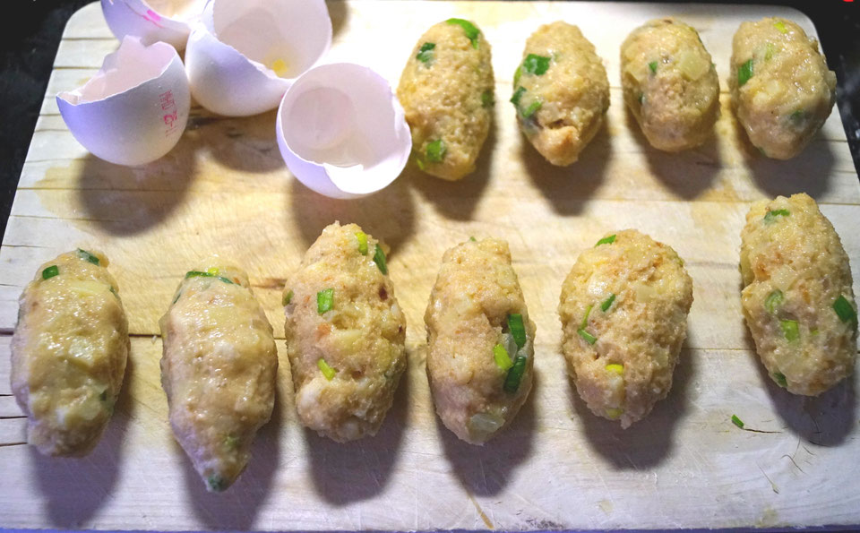 Kasnocken mit Salbeibutter - zimtkringel - about food Kasnocken mit Salbeibutter - zimtkringel - about food