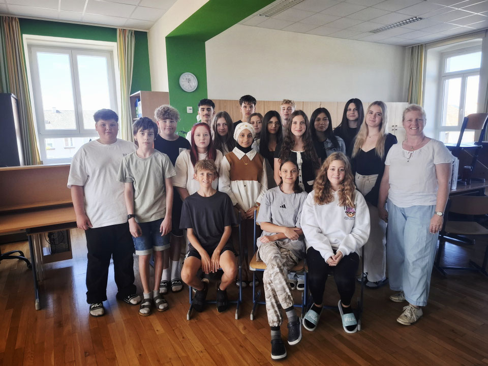 Unsere Klassen im Schuljahr 2022/23 NMS Horn seite!