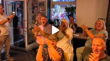 Partystimmung im Café Mondlicht
