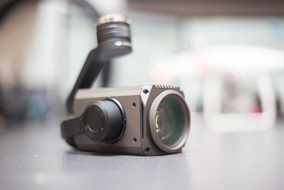 Zenmuse Z30 de la marca DJI es un estabilizador con Zoom óptico industrial listo para usarse con drones DJI