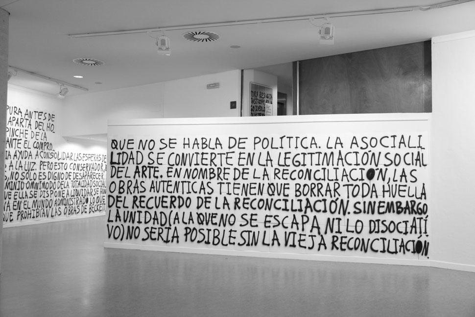 DE ADORNO | Acrilico sobre papel de dibujo Gvarro | 350 x 1500 Cm| 99 D.D.